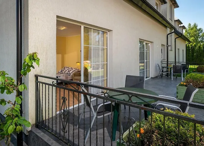 Dw Roza Wiatrow Homestay szállás Dębki